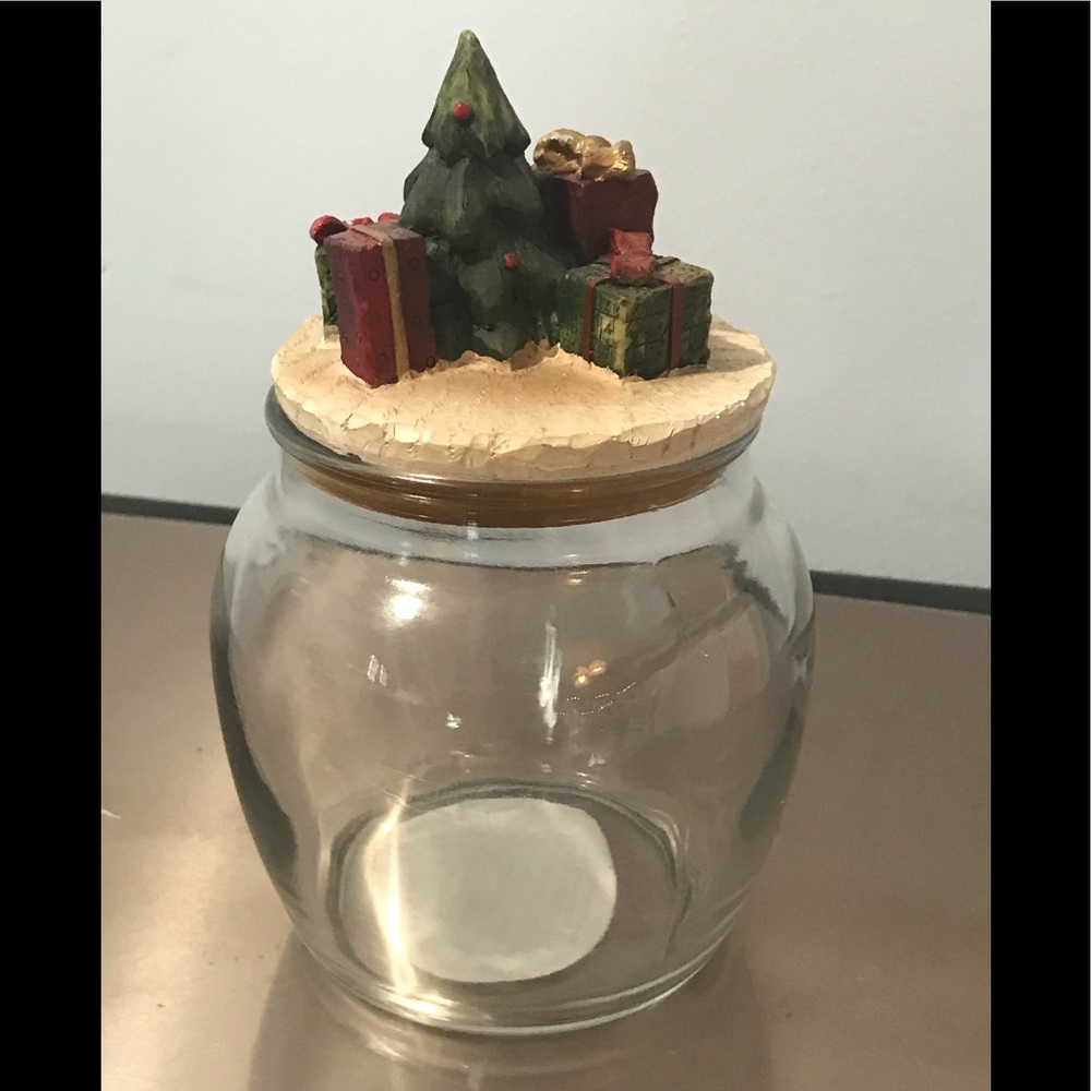 Glass jar with Christmas tree/gifts lid - Picture 2 of 16